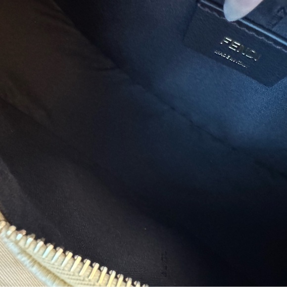 FENDI *NEW* Fendigraphy Raffia & Leather Bag with Dust Bag - Picture 11 of 17